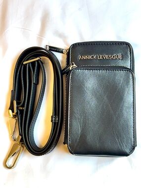 ANNICK LÉVESQUE 'MARIE-JOSEE' CROSSBODY BAG IN BLACK LEATHER